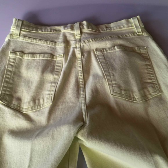 French Dressing Jean Capri's and Matching Vest - Picture 13 of 14